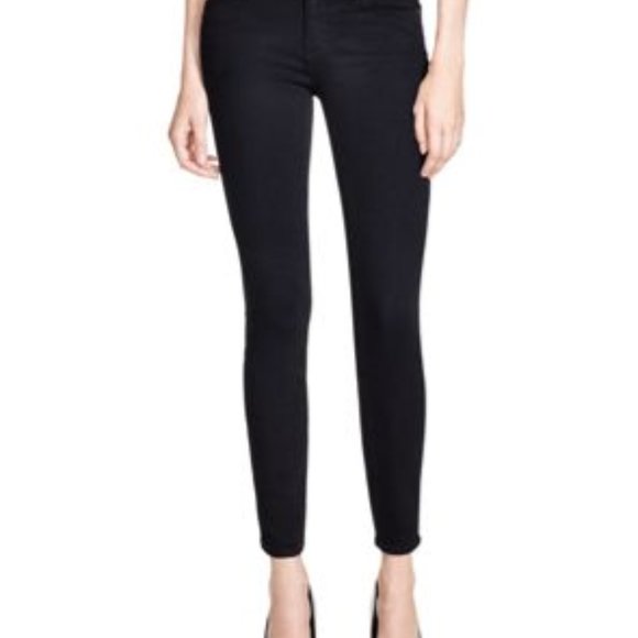 PAIGE Denim - Paige Verdugo Skinny Jean in Dark Grey Size 28